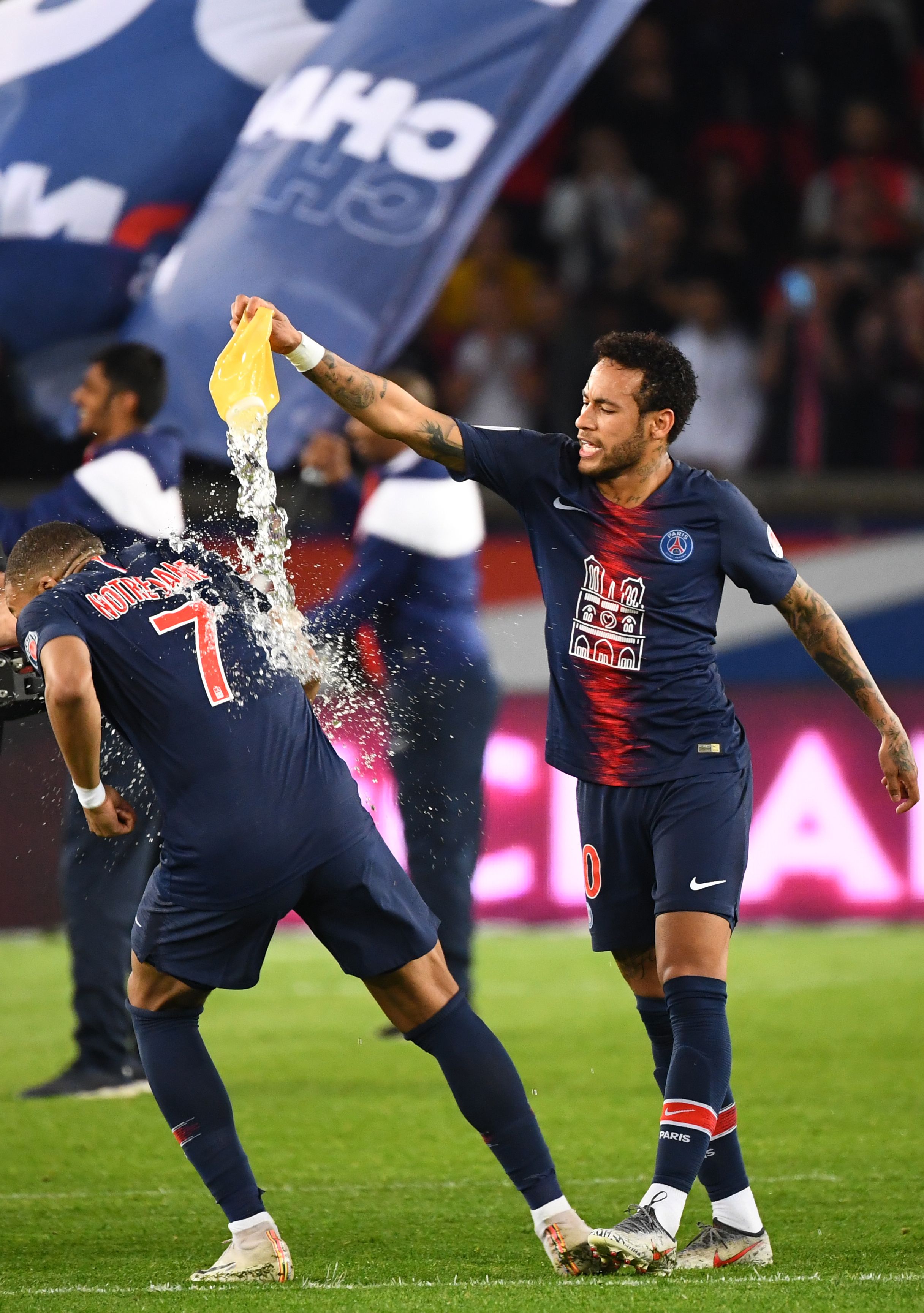 色互换以及